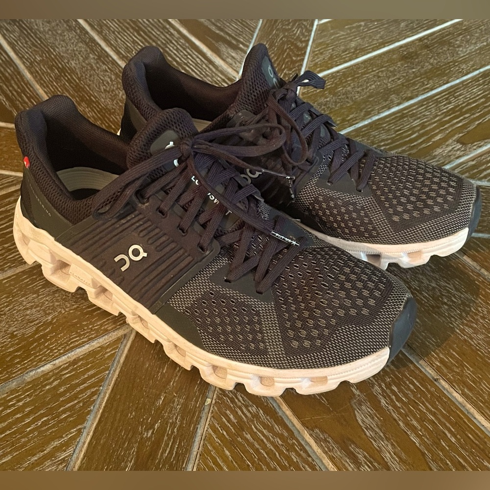 On Cloud Shoes Women's 8 W Running Sneakers